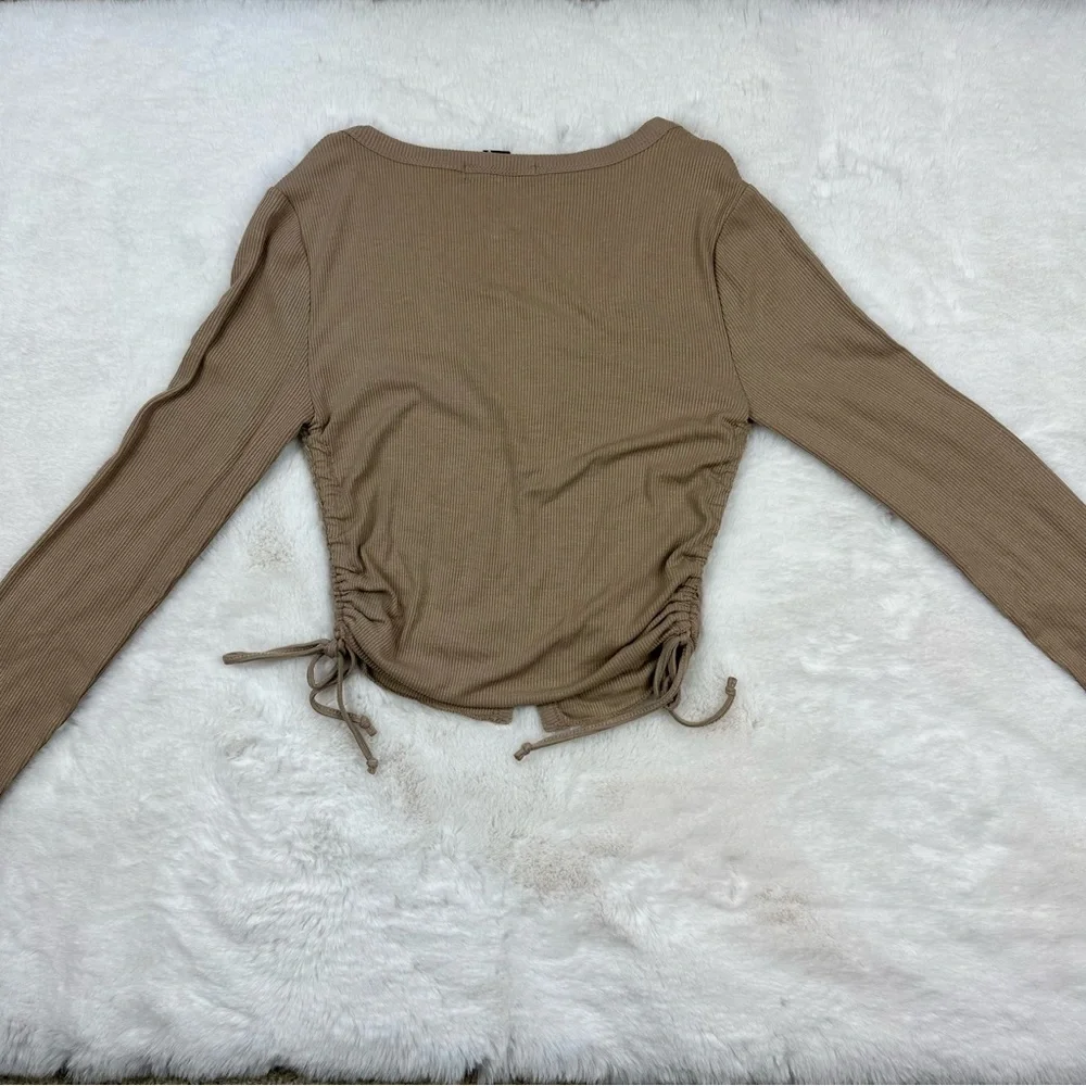 Forever 21 Long Sleeve Ribber Crop Top - Picture 6 of 6